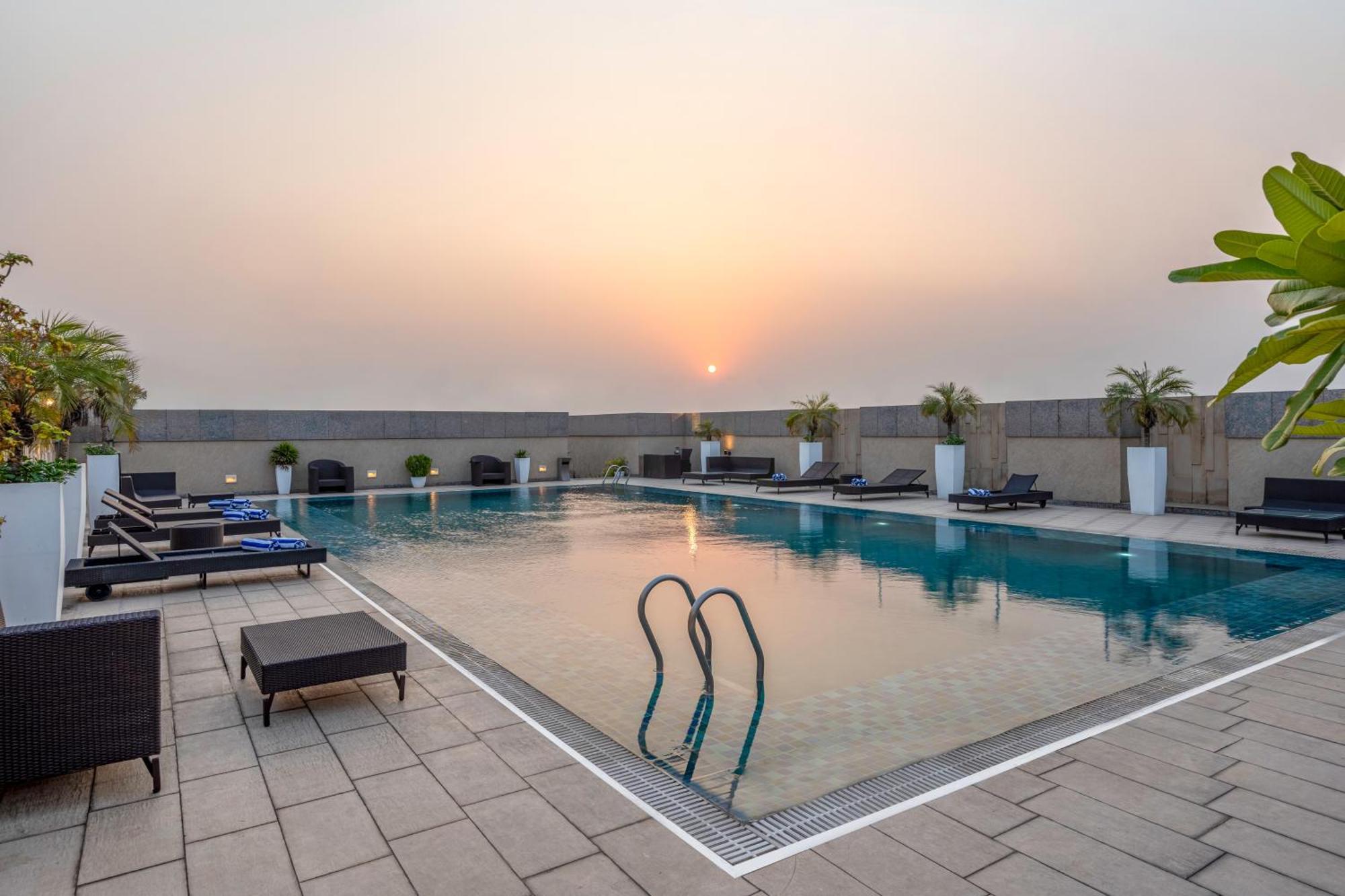 Svelte Delhi, A Member Of Radisson Individuals Hotel Új-Delhi Kültér fotó