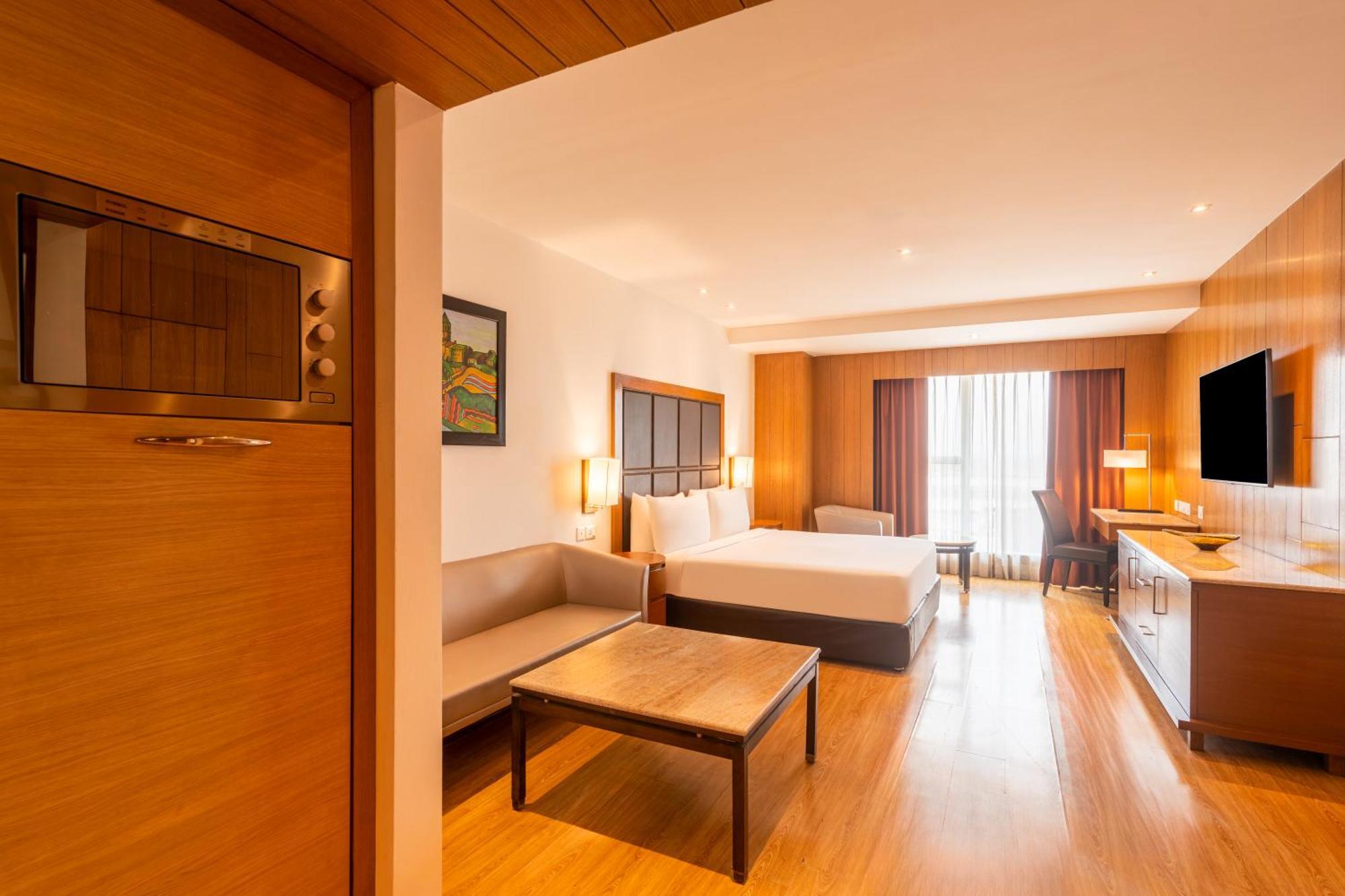 Svelte Delhi, A Member Of Radisson Individuals Hotel Új-Delhi Kültér fotó