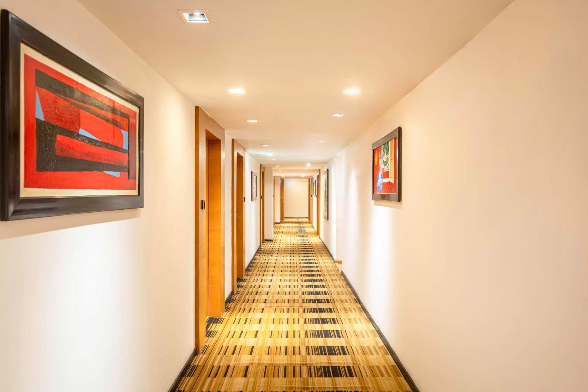 Svelte Delhi, A Member Of Radisson Individuals Hotel Új-Delhi Kültér fotó