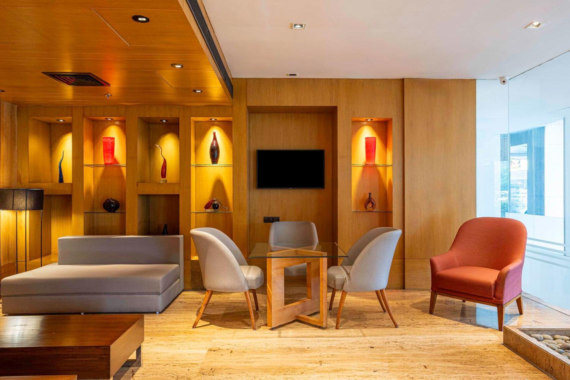 Svelte Delhi, A Member Of Radisson Individuals Hotel Új-Delhi Kültér fotó