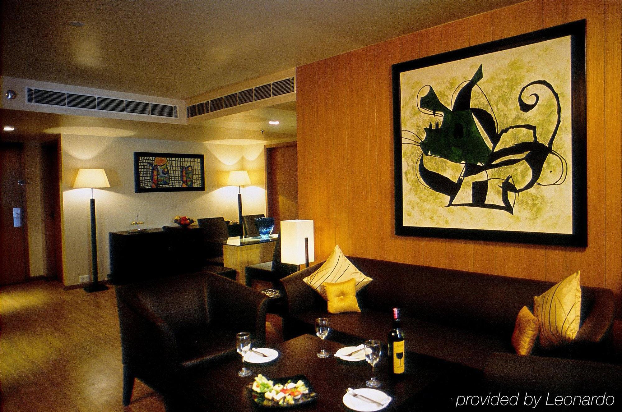 Svelte Delhi, A Member Of Radisson Individuals Hotel Új-Delhi Kültér fotó