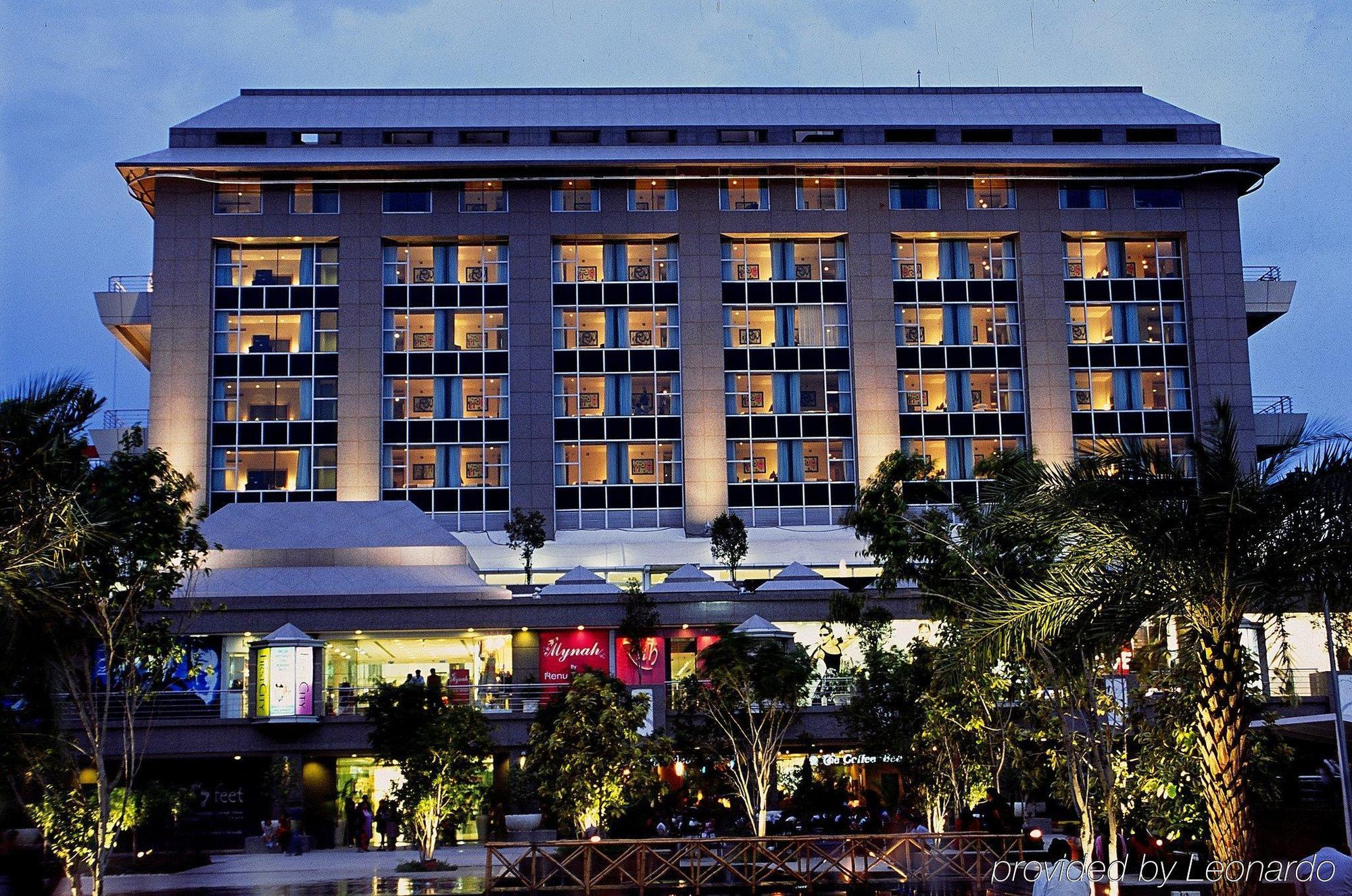 Svelte Delhi, A Member Of Radisson Individuals Hotel Új-Delhi Kültér fotó